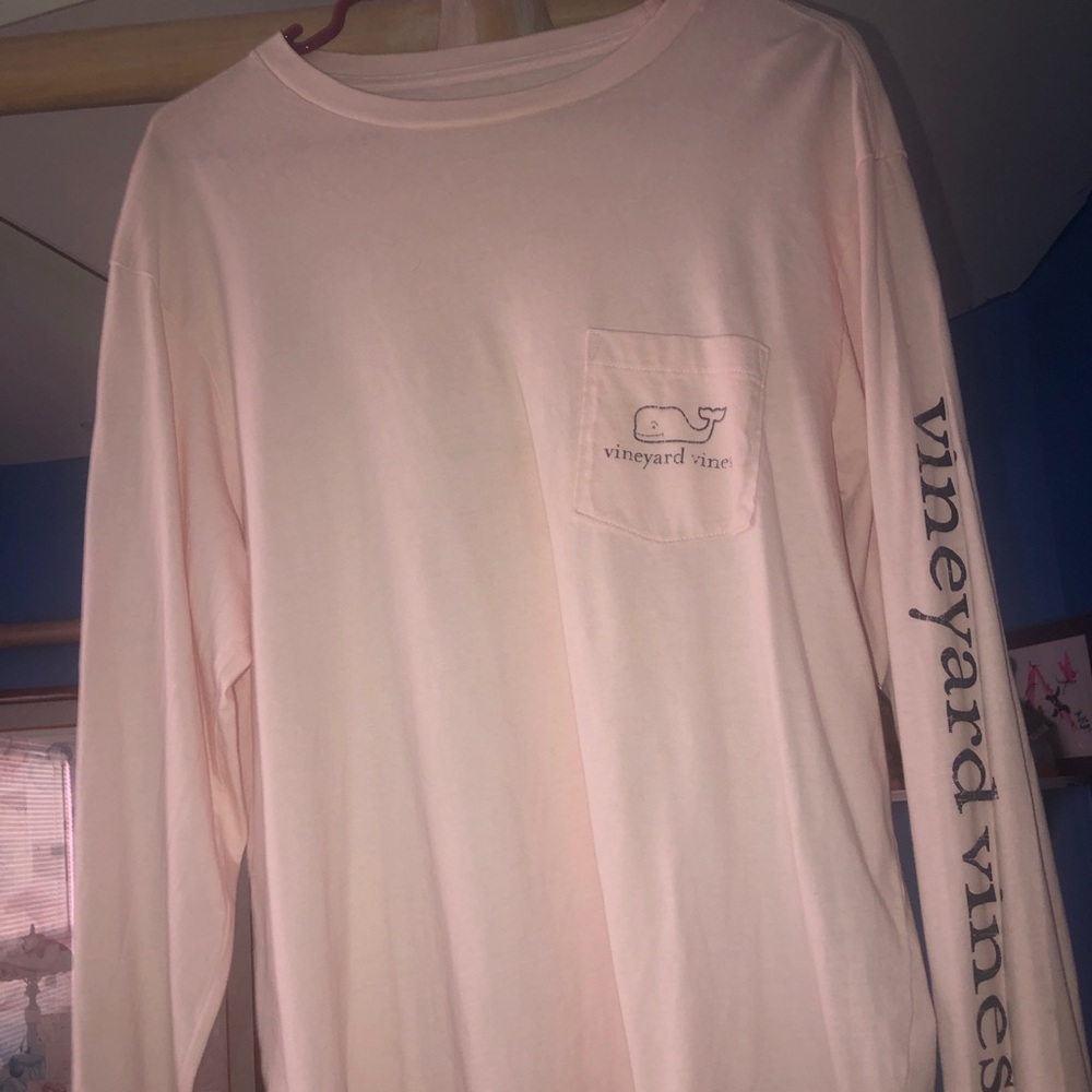 Vineyard Vines soft pink long sleeve shirt
